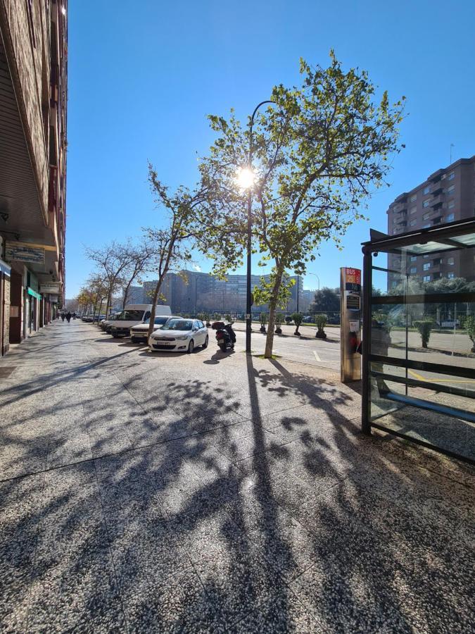 Dos Torres Tauriel - Espacioso Apartamento Con Impresionantes Vistas Y Garaje Privado Saragossa Exterior foto
